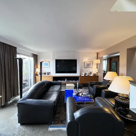 Urban Flat 26 - Sublime 120 M2 Duplex With Big Balcony In