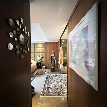 Urban Flat 26 - Sublime 120 M2 Duplex With Big Balcony In