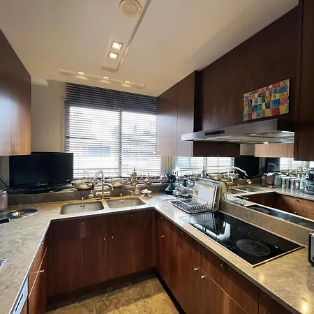 Urban Flat 26 - Sublime 120 M2 Duplex With Big Balcony In