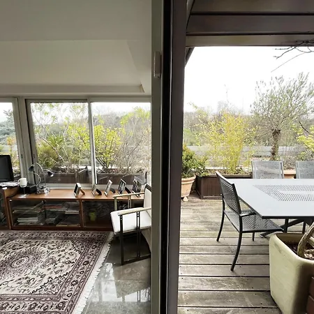 Urban Flat 26 - Sublime 120 M2 Duplex With Big Balcony In